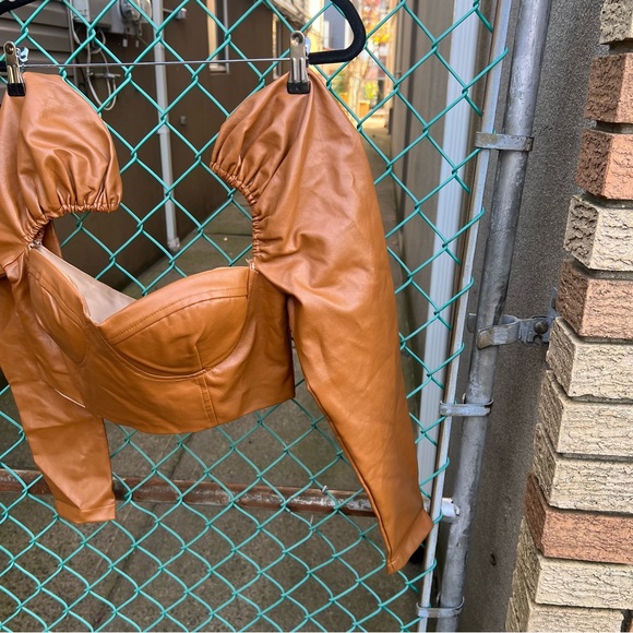 Camel Vegan Faux Leather Cropped Top M - Picture 11 of 14